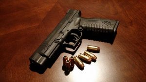 SEMANA ECONÔMICA: compra e venda de armas vai bem, obrigado