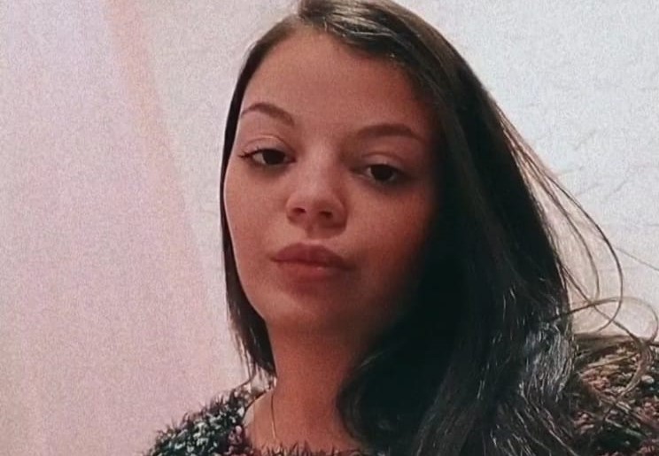 “É sustentável proporcionar o mínimo que a população precisa”, defende Larissa