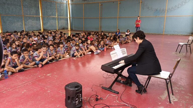 A pianista Luiza Moreira sonha com os palcos